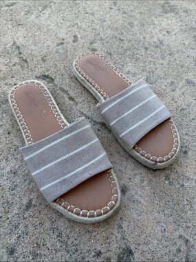 Universal Thread Womens Tan/White Stripe Canvas Slide Size 8
